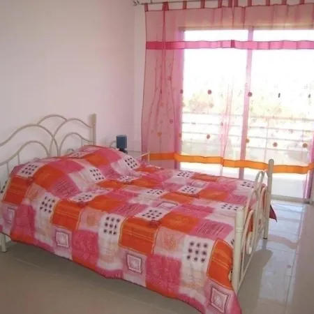 T2 40m², Centre-ville, Balcon, Clim, Ascenseur, A - Fr-1-100-224 * Cavalaire-sur-Mer