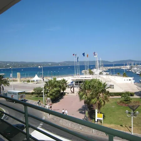 Apartment T2 40m², Centre-ville, Balcon, Clim, Ascenseur, A - Fr-1-100-224