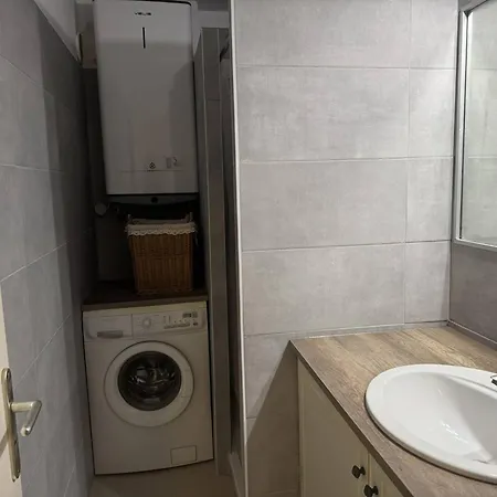 Apartment T2 40m², Centre-ville, Balcon, Clim, Ascenseur, A - Fr-1-100-224 Cavalaire-sur-Mer