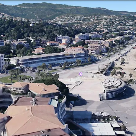 T2 40m², Centre-ville, Balcon, Clim, Ascenseur, A - Fr-1-100-224 Apartment Cavalaire-sur-Mer